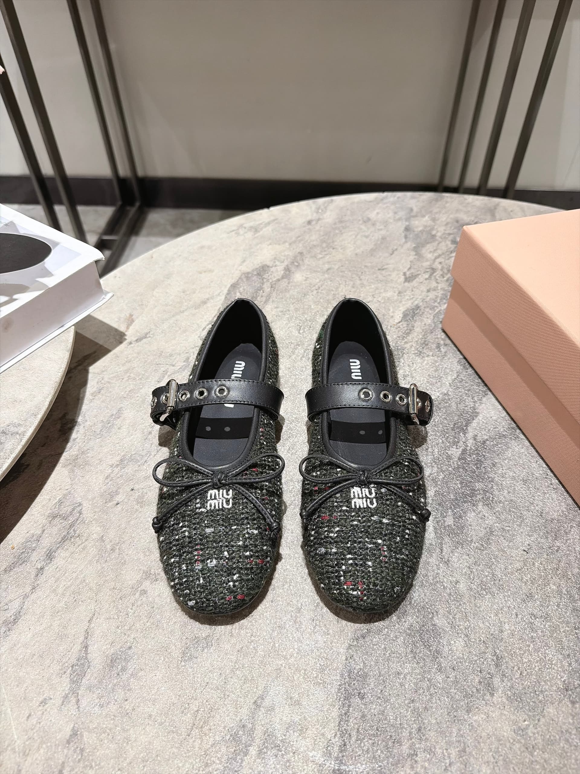 Miu Miu MIUMIU 26Luxuriant and newestFall/WinterRunway walk💫Mary Jane ballet dance shoes New season