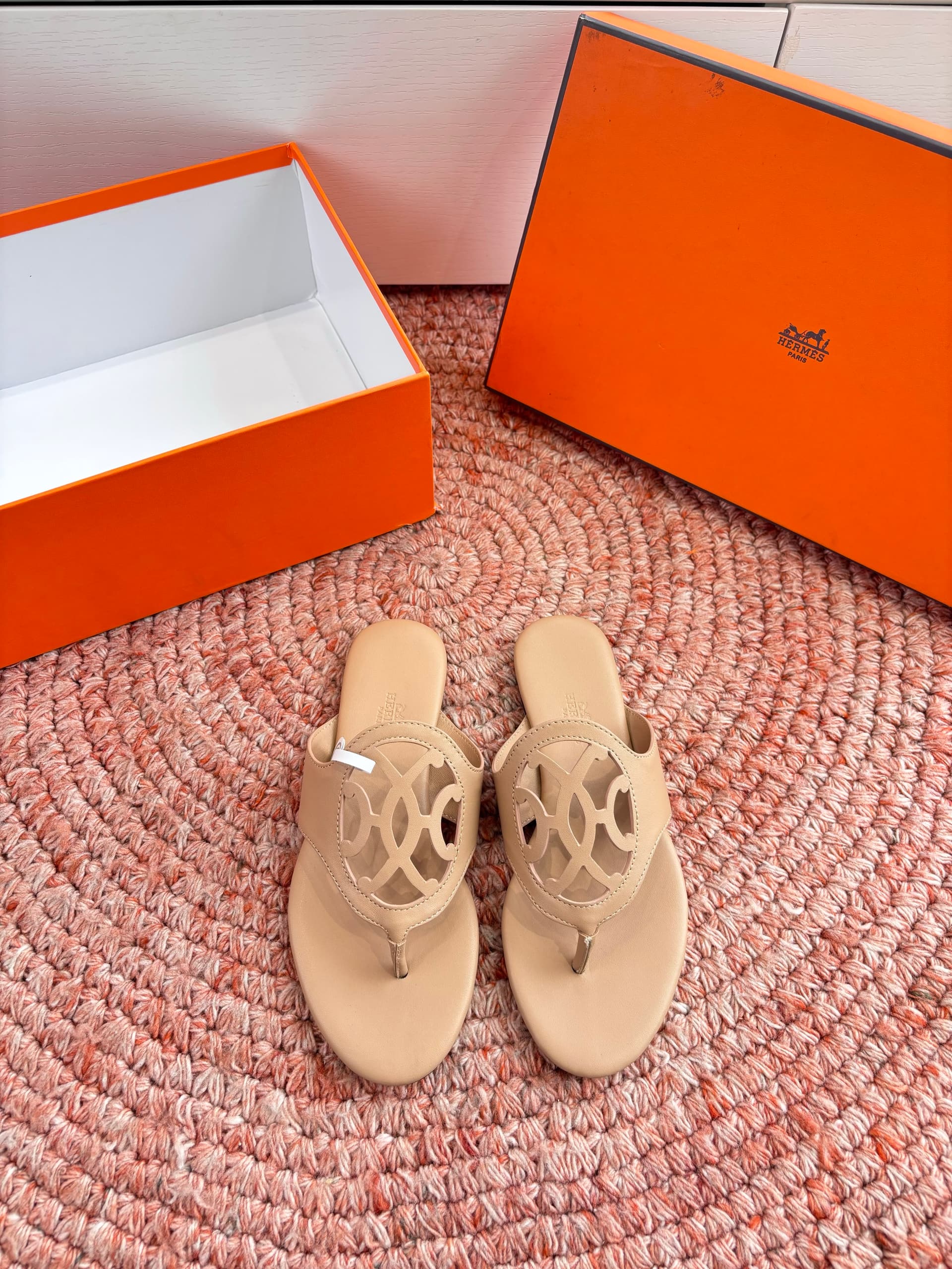 Hermès Hermès High-endQualityHHome 2026Spring and summerNew Arrival HPig-nose slippers one