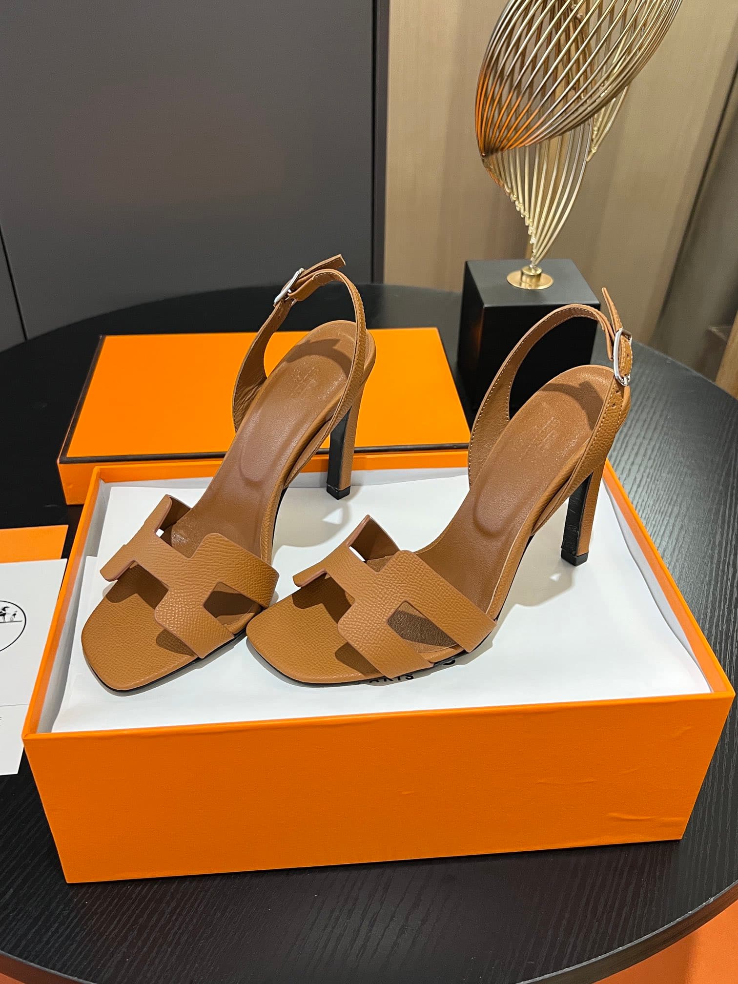 Hermès Hermès 2023 High-heeled elegant sandals Original VersionCustomization High heels one
